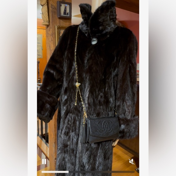 MINK (Real) LONG COAT-NEW COND NEVER WORN💥STUNNING CLASSIC Size M-L Retail $6000 - Picture 16 of 16
